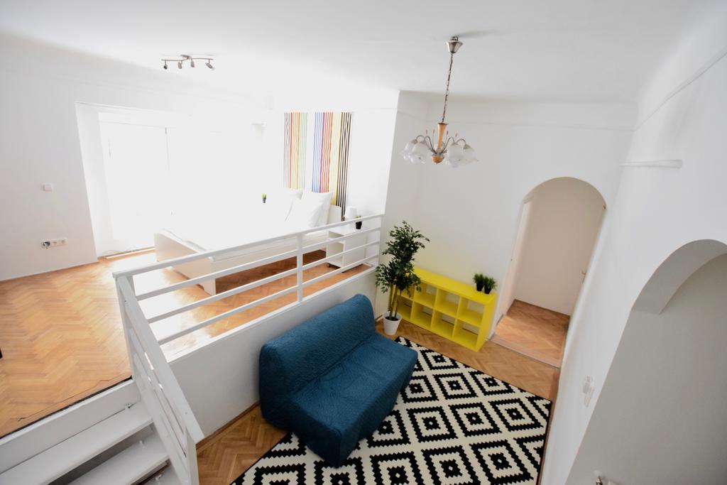 Budget Apartment By Hi5 - Akacfa 4 부다페스트 외부 사진